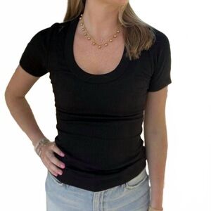 🖤 Sundays Moxy U-Neck Tee – Luxe Everyday Essential | NWT 🖤